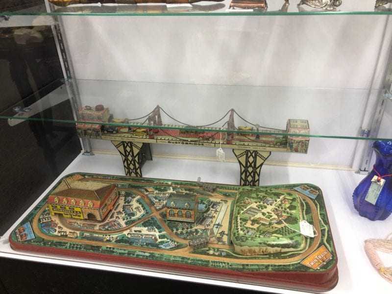 Busy Bridge and Electronic Twin-Train Set